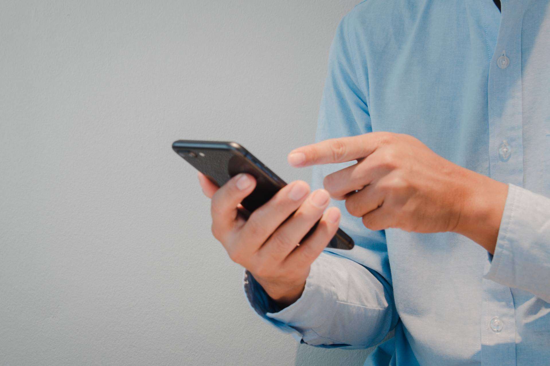 Turning the wallet into a Networking Tool with Knowee (Apple and Google)